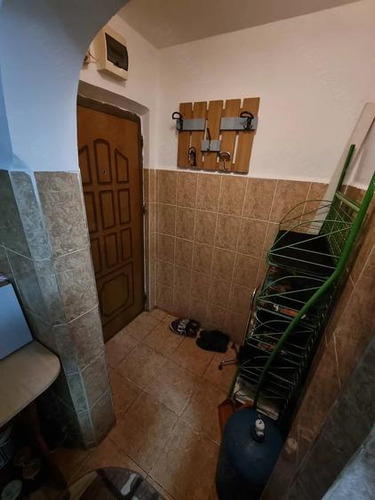 Apartament cu 2 camere semidecomandat în 23 August