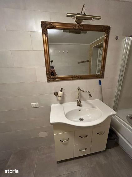 De inchiriat apartament 3 camere, ultracentral, balcon, mobilat,utilat - 9