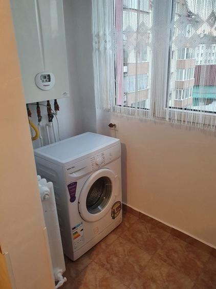 Apartament cu 2 camere decomandat în Exterior Vest