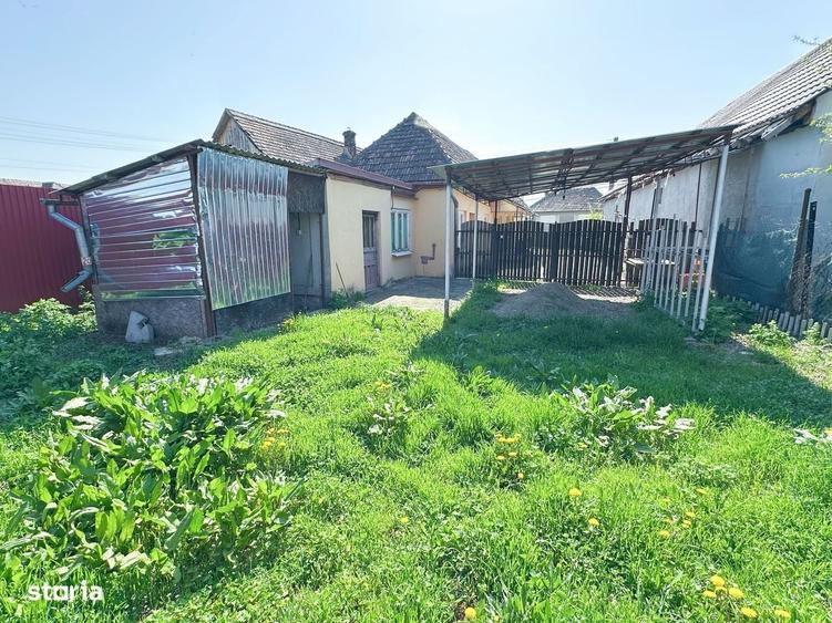 Casă cu 3 camere în Crăiești