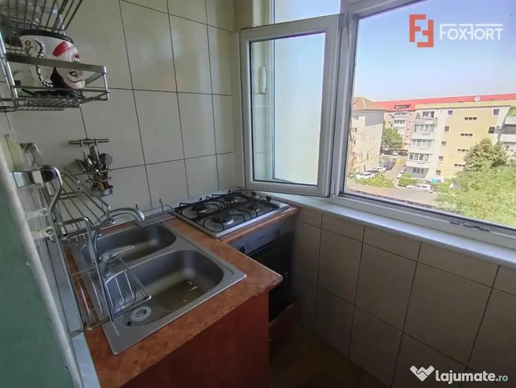 Apartament cu 2 camere decomandat în Girocului