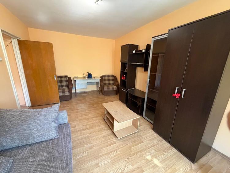 Garsonieră decomandată în Dristor