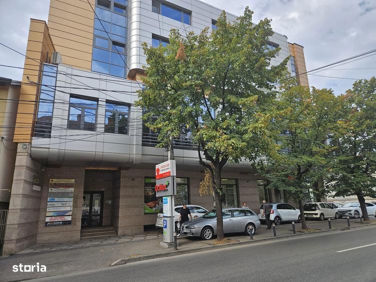 Spațiu comercial, de 55 mp, în Craiovei