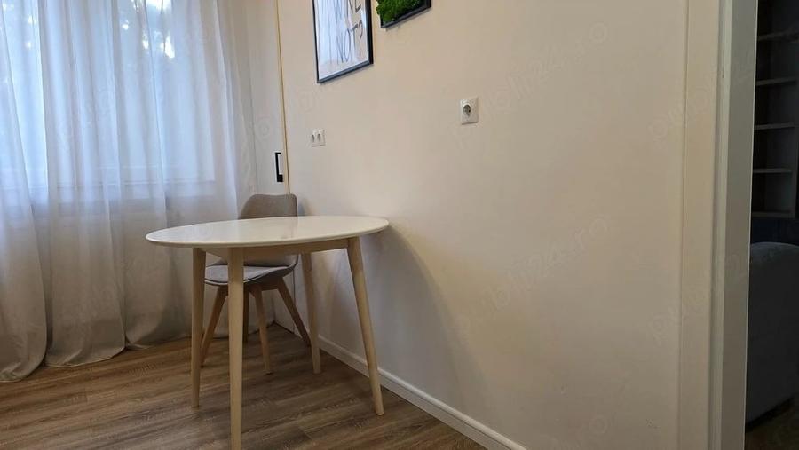 Apartament cu 2 camere semidecomandat în Ultracentral