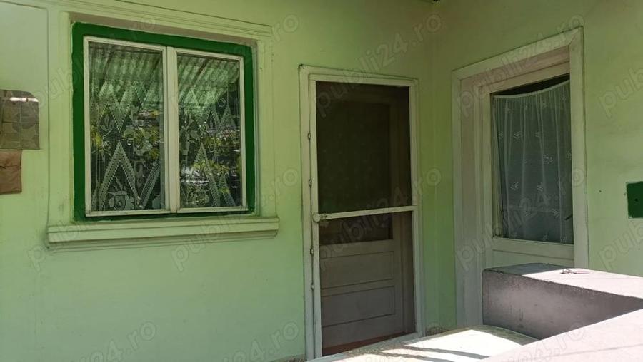 Casă cu 4 camere în Central