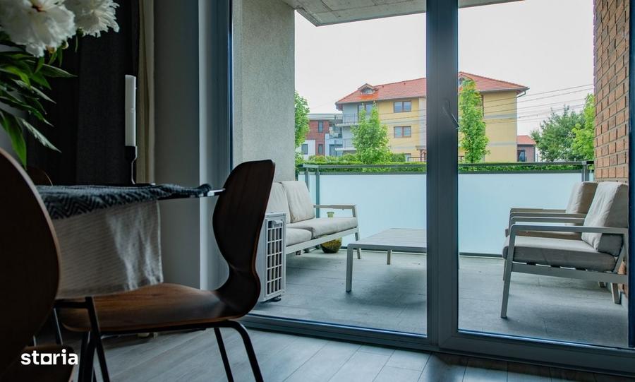 Apartament cu 2 camere semidecomandat în Ciupercenii Noi