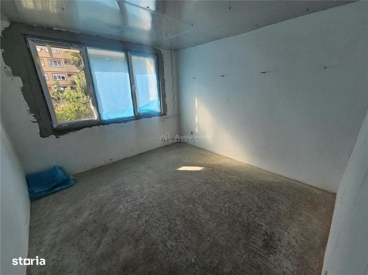 Apartament cu 2 camere semidecomandat în Central