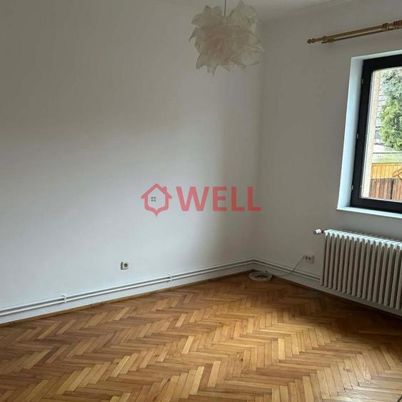 Casă individuală cu 6 camere cu Teren 250 Mp în Unirii