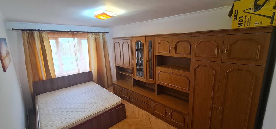Apartament cu 2 camere decomandat în Falca