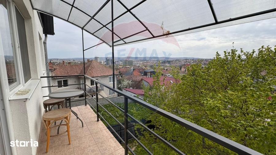 Apartament cu 3 camere semidecomandat, mobilat în Dâmbul Rotund
