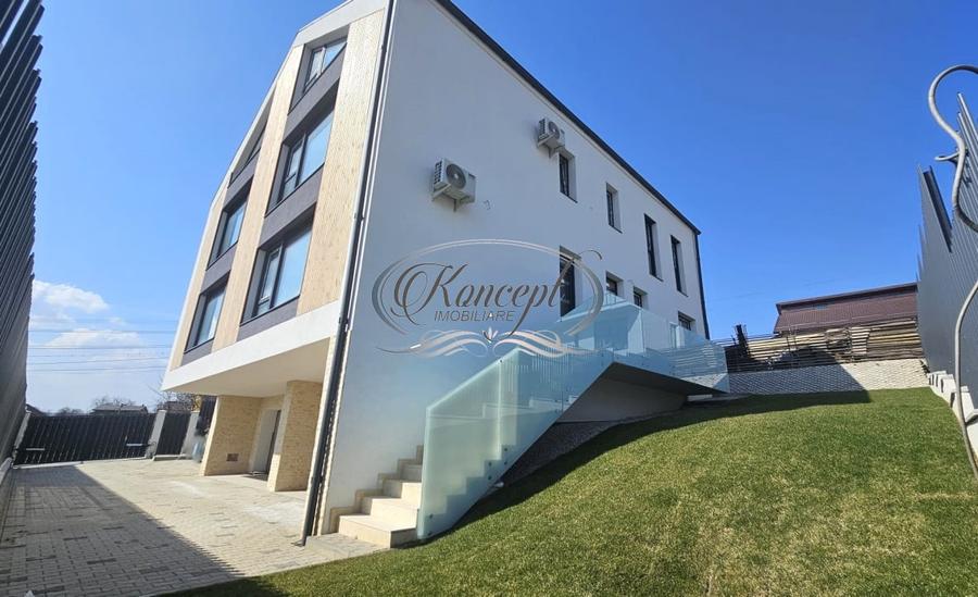 Duplex cu 5 camere cu Canalizare în Dâmbul Rotund