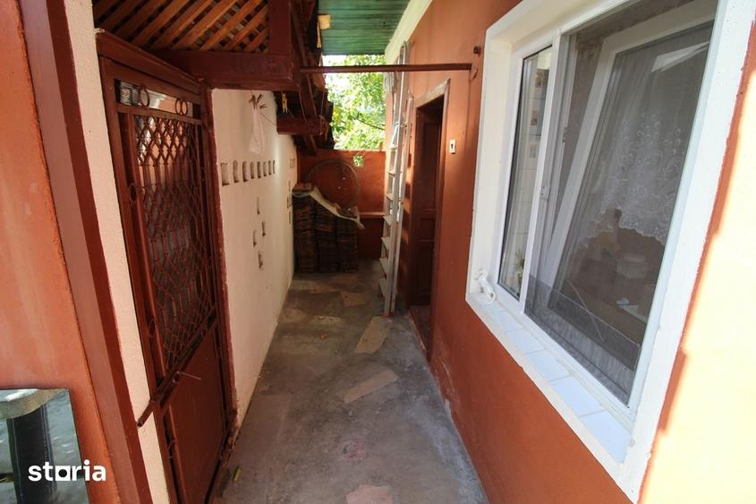 Casă cu 5 camere cu Teren 264 Mp în Teliucu Inferior