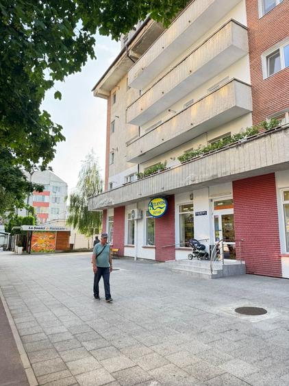 Apartament cu 2 camere decomandat în Central