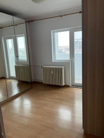 Apartament cu 3 camere decomandat în Parcul Circului