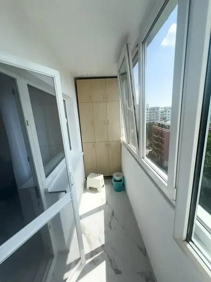 Apartament cu 3 camere decomandat, mobilat în Banu Manta