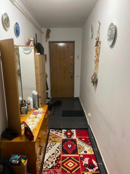 Apartament cu 3 camere în Tudor Vladimirescu