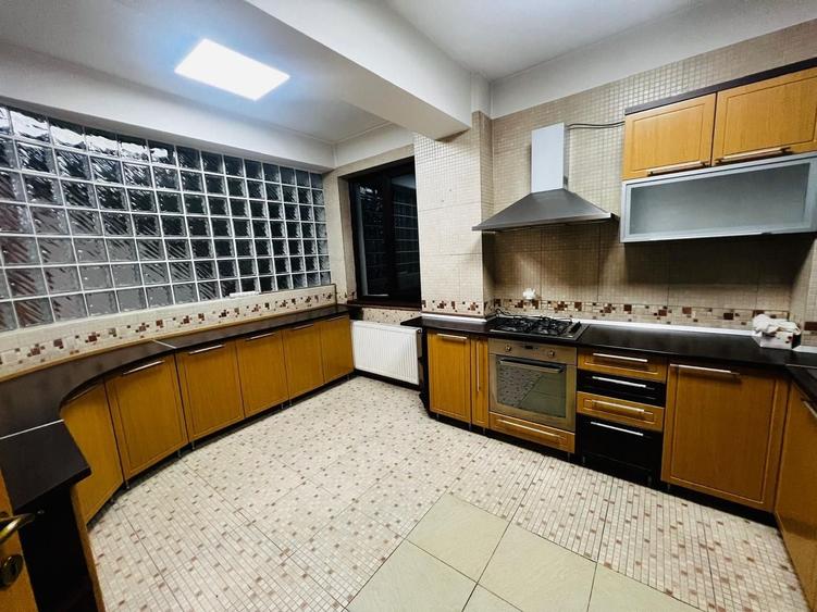 Apartament cu 3 camere, mobilat în Cotroceni