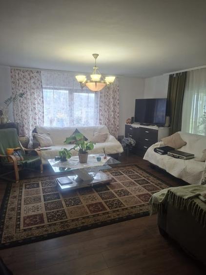 Duplex cu 7 camere cu Canalizare în Boldești-Scăeni