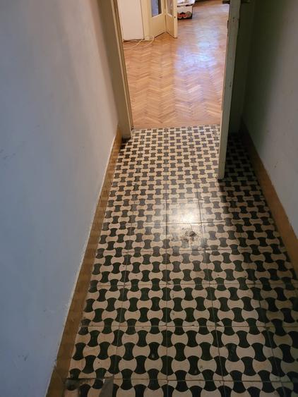 Apartament cu 3 camere semidecomandat în Gara de Nord