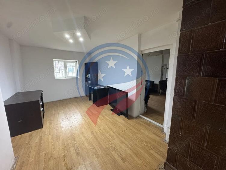 Apartament cu 4 camere semidecomandat în Ultracentral