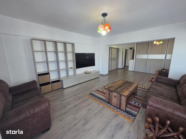 Apartament cu 3 camere în Universitate
