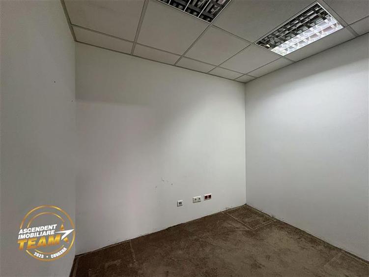 Spațiu comercial, de 244 mp, în Central