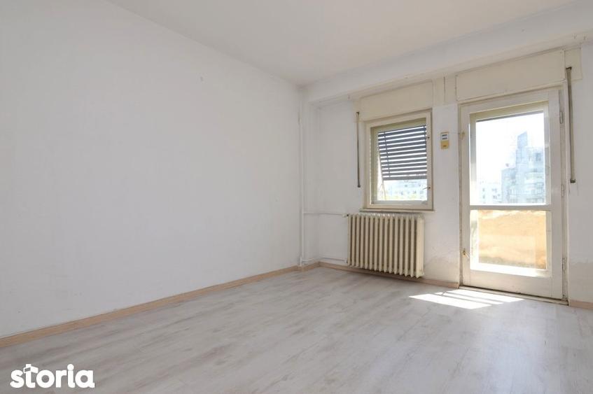 Apartament cu 4 camere decomandat în Centrul Civic
