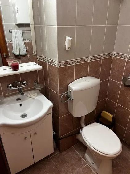 Apartament cu 3 camere semidecomandat, mobilat în Crângași