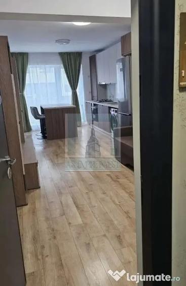 Apartament cu 2 camere semidecomandat, mobilat în 13 Decembrie