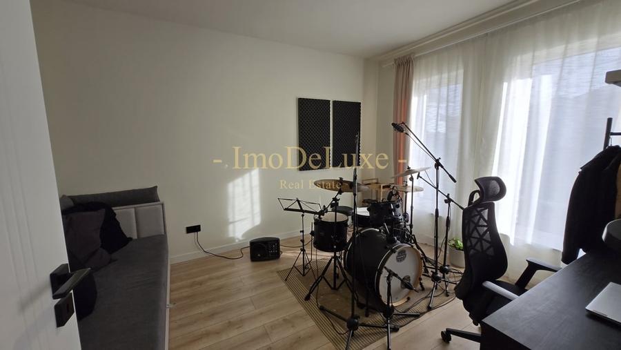 Casă individuală cu 4 camere cu Canalizare în Jucu