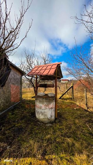Teren de 2000 mp, în Roșia