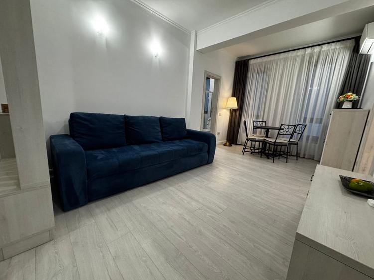 Apartament cu 2 camere semidecomandat, mobilat în Mamaia-Sat