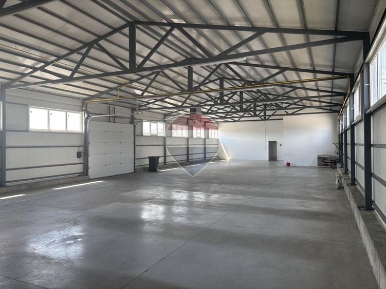 Spațiu industrial, de 985 mp, în Iris