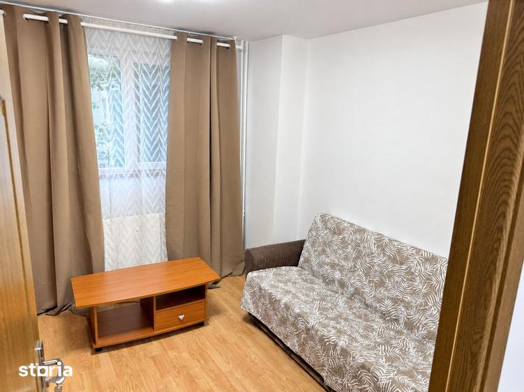 Apartament cu 4 camere semidecomandat, mobilat în Dristor