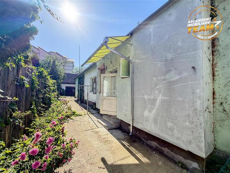 Casă individuală cu 3 camere cu Canalizare în Lenin