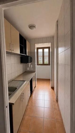 Apartament cu 2 camere semidecomandat, mobilat în Giurgiului