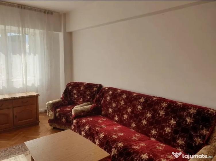 Apartament cu 3 camere decomandat în Obcini