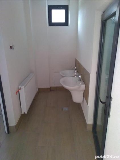 Spațiu comercial, de 450 mp, în Central