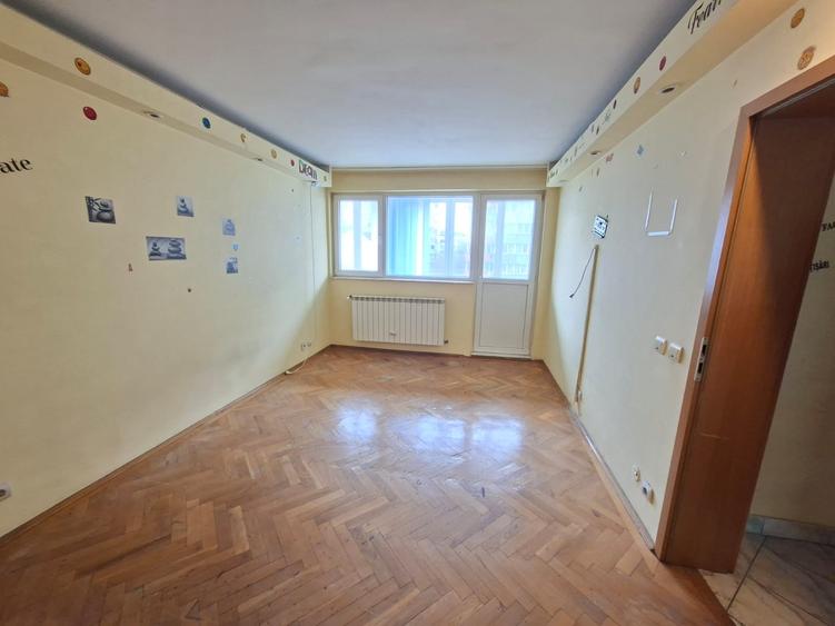 Apartament cu 2 camere semidecomandat în Obor