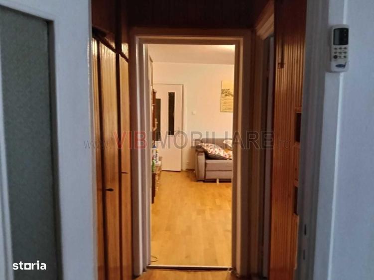 Apartament cu 2 camere semidecomandat în Dâmbovița