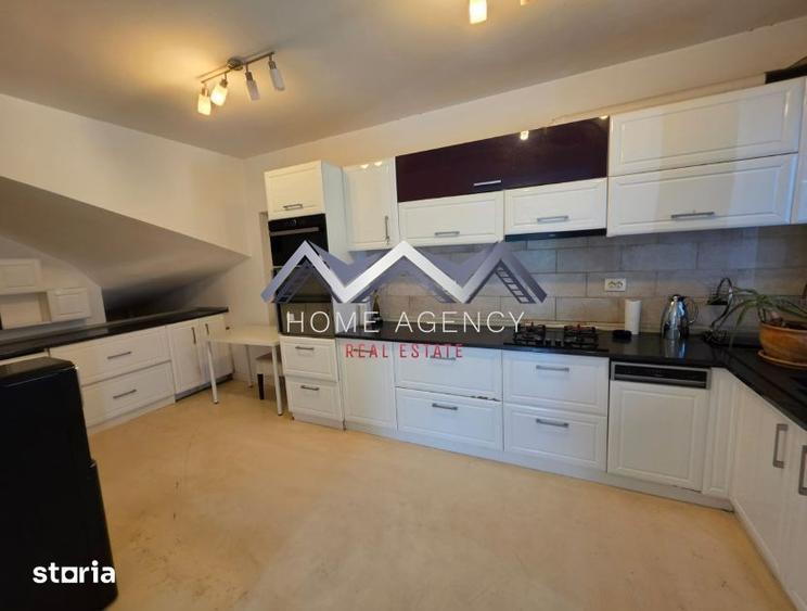 Casă cu Teren 3278 Mp în Corbeanca
