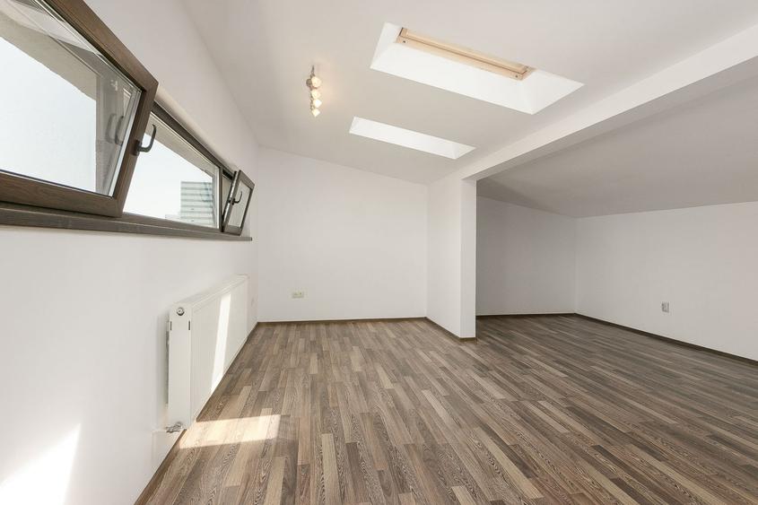 Duplex cu 5 camere cu Piscina în Pipera