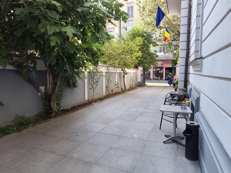 Spațiu comercial, în Amzei