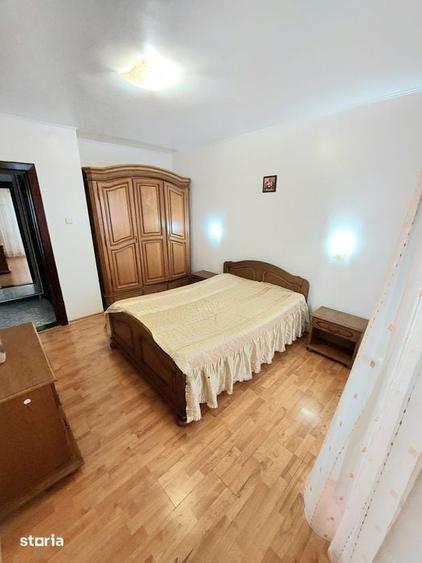 Apartament cu 3 camere decomandat în Cug
