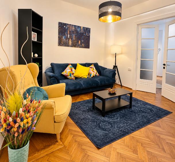 Apartament cu 2 camere semidecomandat, mobilat în Unirii