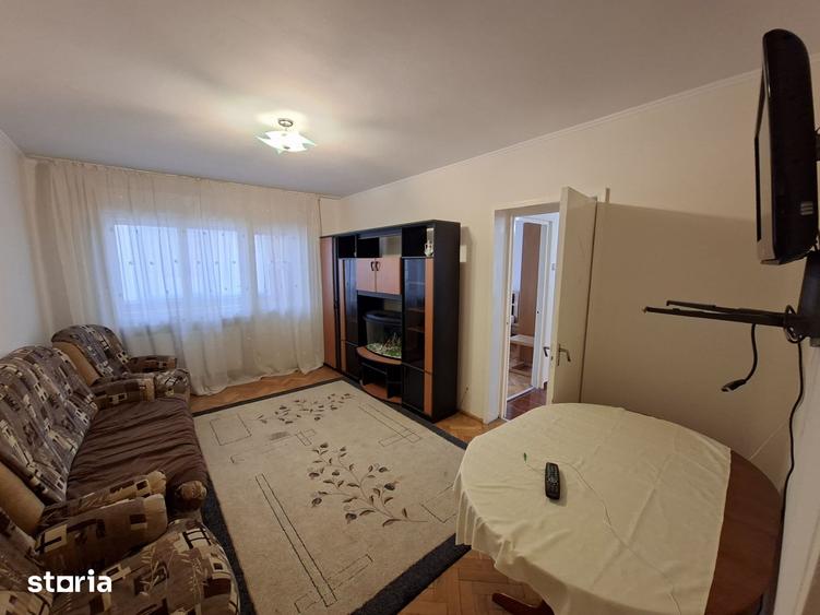 Apartament cu 3 camere decomandat în Semicentral