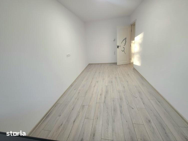 Apartament cu 3 camere decomandat în Cornișa
