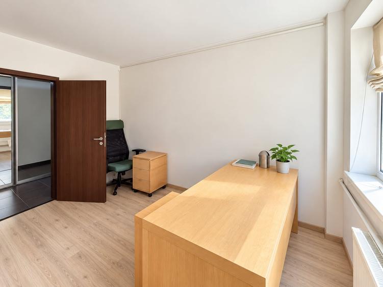 Apartament cu 3 camere decomandat, mobilat în Militari