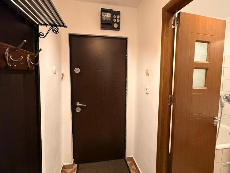 Apartament cu 2 camere decomandat în Doamna Ghica