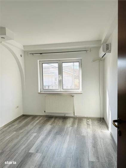 Casă cu 4 camere cu Teren 200 Mp în Iancu Nicolae